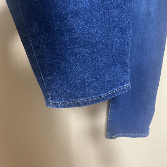 Levi's Women’s Wedgie Straight Stretch Denim Jeans Dark Blue Size 33 - Picture 8 of 9